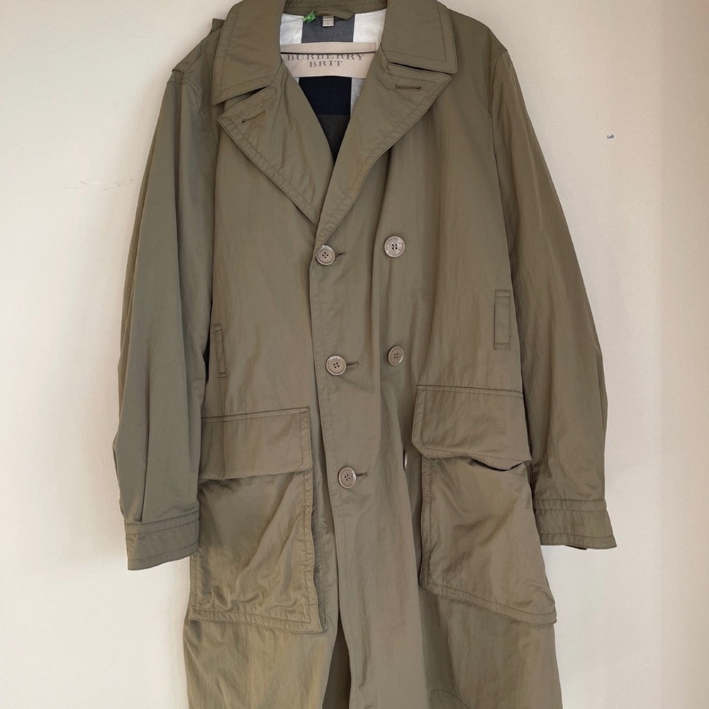 Like New Burberry Trench Coat Mens Size L
